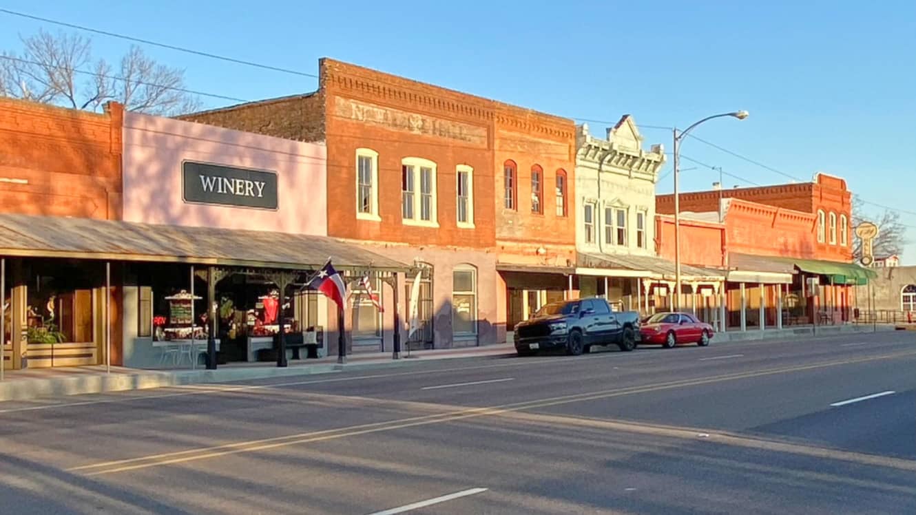 Historic Downtown Calvert - Kendra Hudson